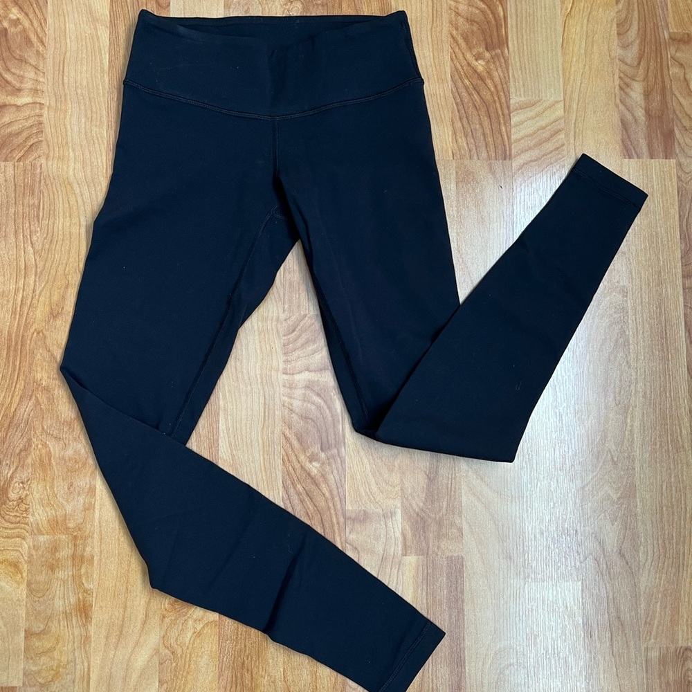 Lululemon Wunder Under black luon sz 4